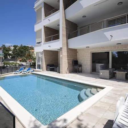 Fuer 5 Personen Und 1 Kind In Pjescana Uvala, Istrien Istrische Riviera 普耶斯察纳乌瓦拉