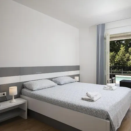 Fuer 5 Personen Und 1 Kind In Pjescana Uvala, Istrien Istrische Riviera *