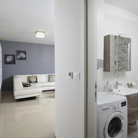 Lejlighed Fuer 5 Personen Und 1 Kind In Pjescana Uvala, Istrien Istrische Riviera